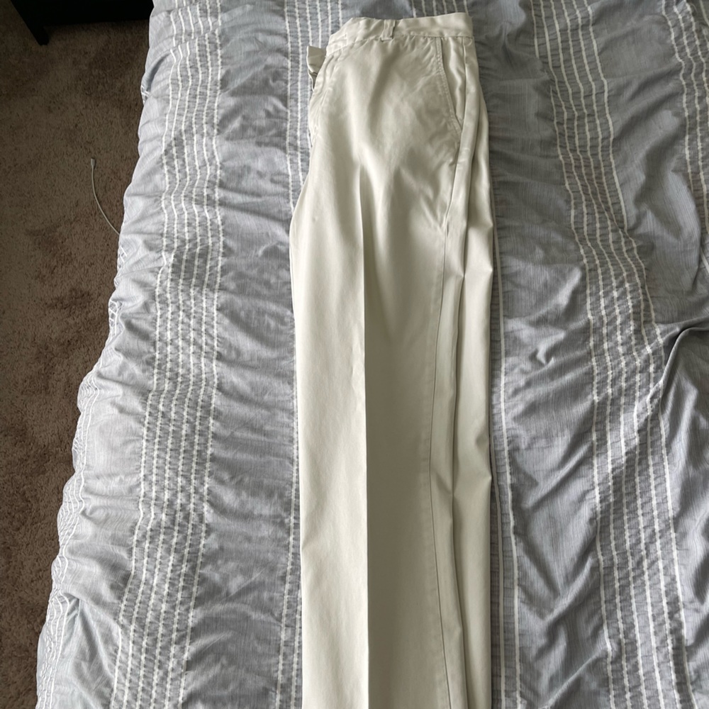 lightly worn vineyard vines light khaki pants 30x32